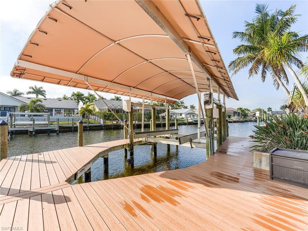 1506 SW 52nd LN, CAPE CORAL FL 33914-3