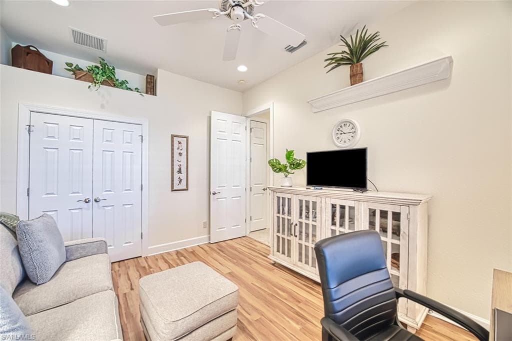 11063 Sea Tropic LN, FORT MYERS FL 33908-37