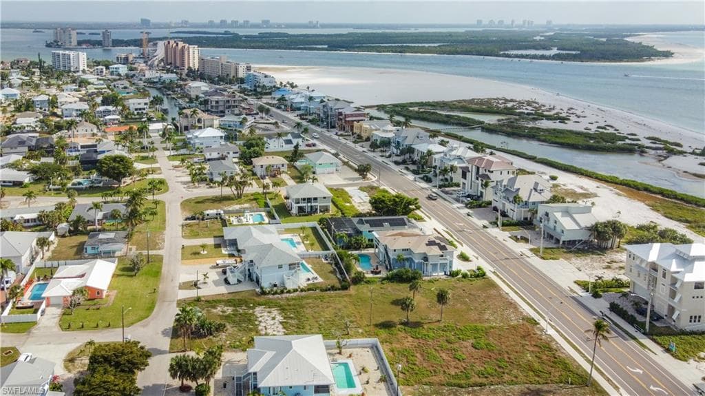 8033 Estero BLVD-16