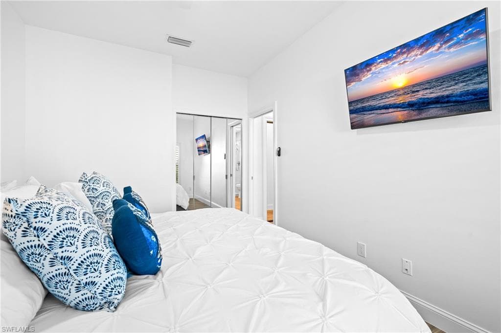 7018 Lone Oak BLVD, NAPLES FL 34109-15