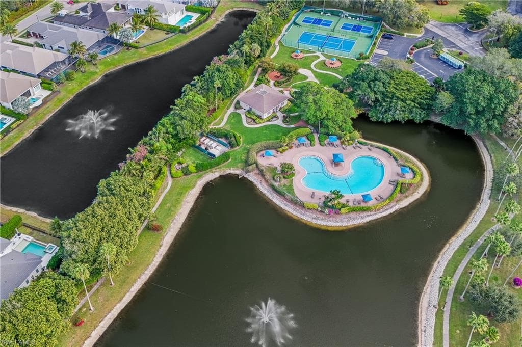 7018 Lone Oak BLVD, NAPLES FL 34109-31