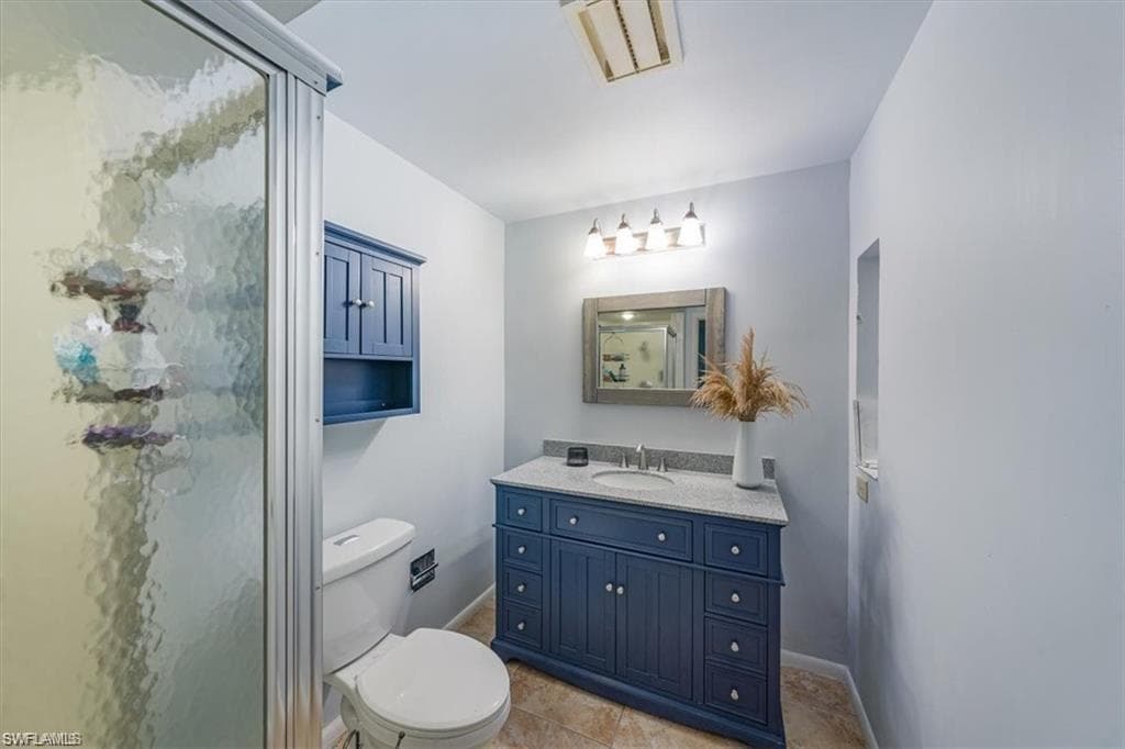 208 Baltusrol DR, NAPLES FL 34113-12