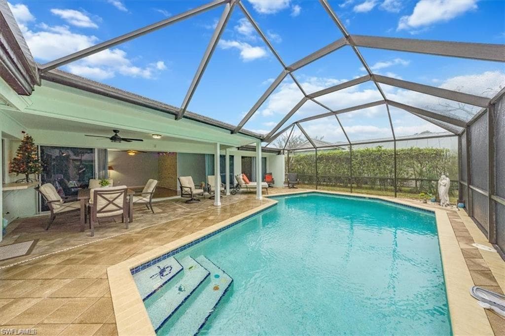 208 Baltusrol DR, NAPLES FL 34113-20