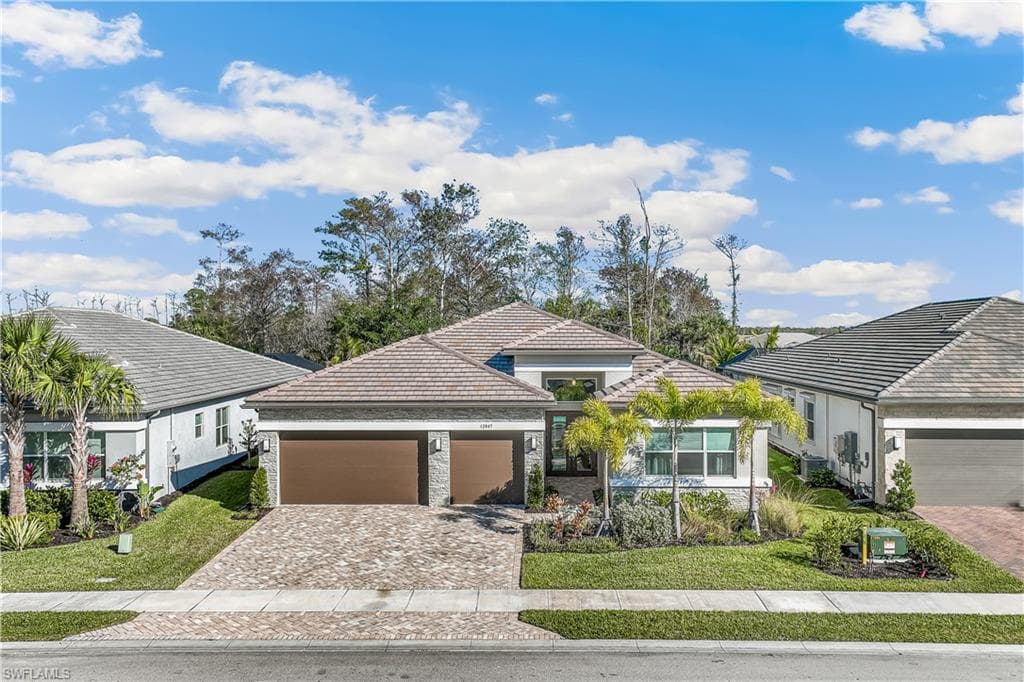 12047 Oleander AVE, NAPLES FL 34120-27