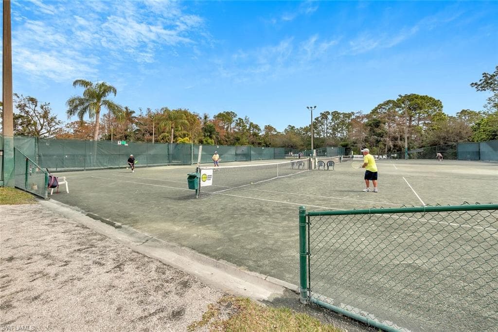 3311 Europa DR # 324, NAPLES FL 34105-12