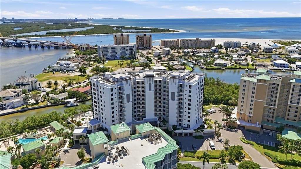4142 Bay Beach LN 904-5