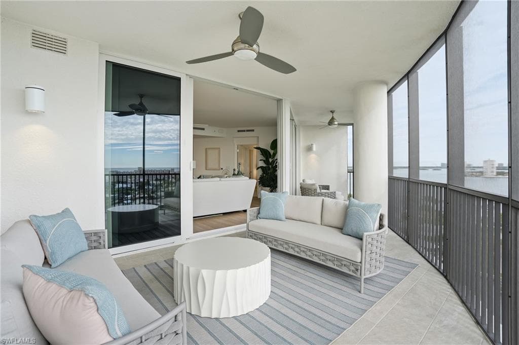 4142 Bay Beach LN 904-32