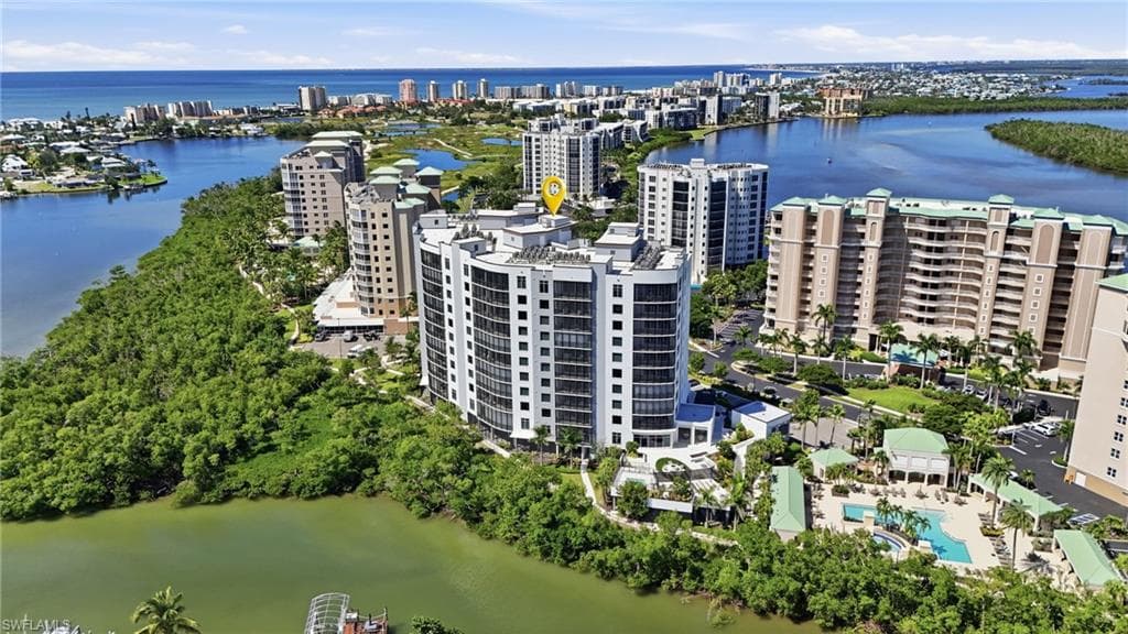 4142 Bay Beach LN 904-49