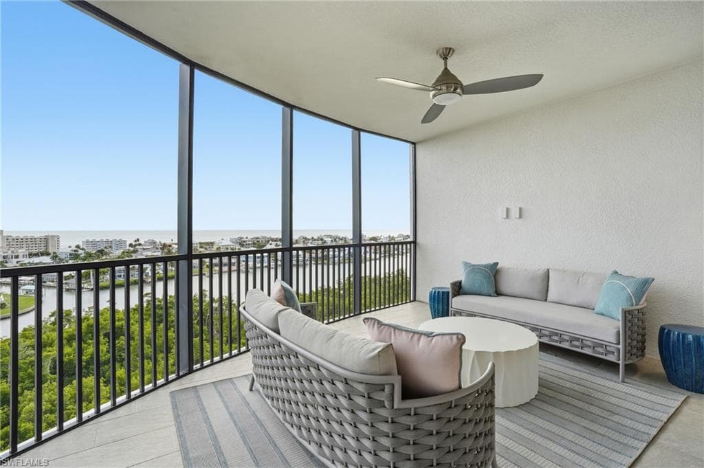 4142 Bay Beach LN 904-34