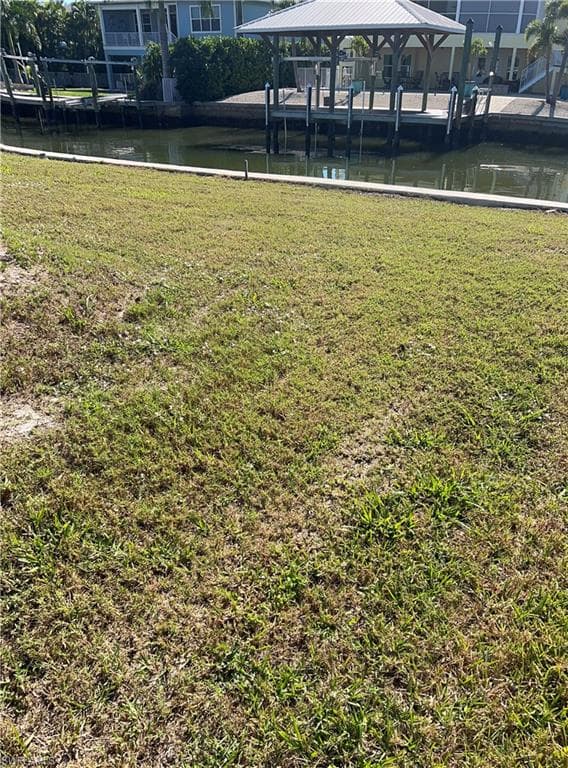 14 Pepita ST, FORT MYERS BEACH FL 33931-6