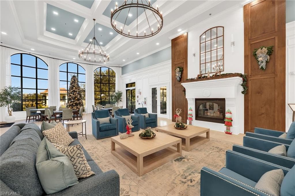 5781 Drummond WAY, NAPLES FL 34119-32