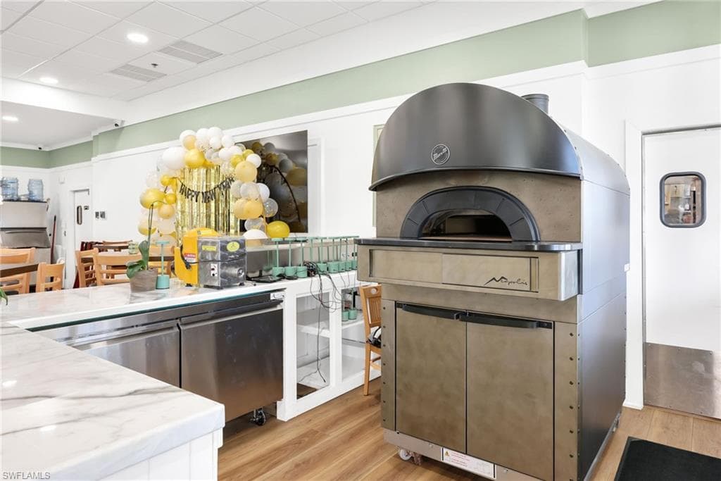 5781 Drummond WAY, NAPLES FL 34119-38