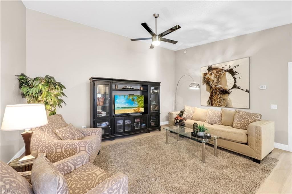 5781 Drummond WAY, NAPLES FL 34119-3