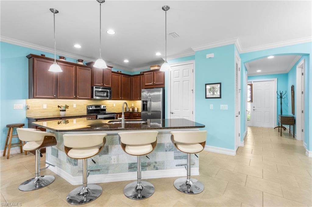 13105 SILVER THORN LOOP-4