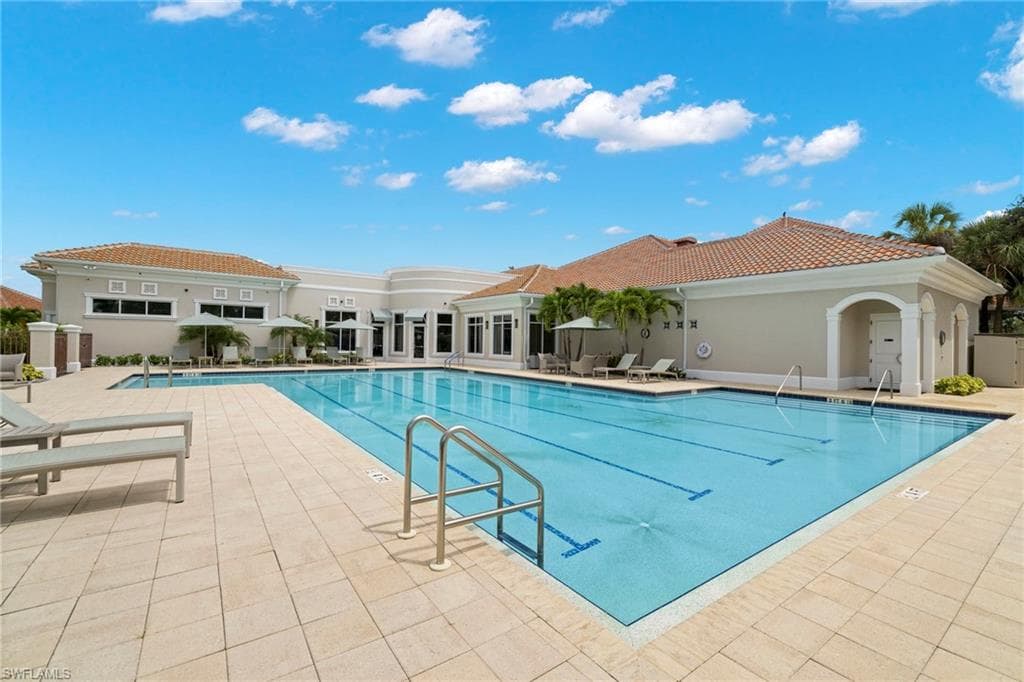 9520 Cypress Hammock CIR # 102, ESTERO FL 34135-35