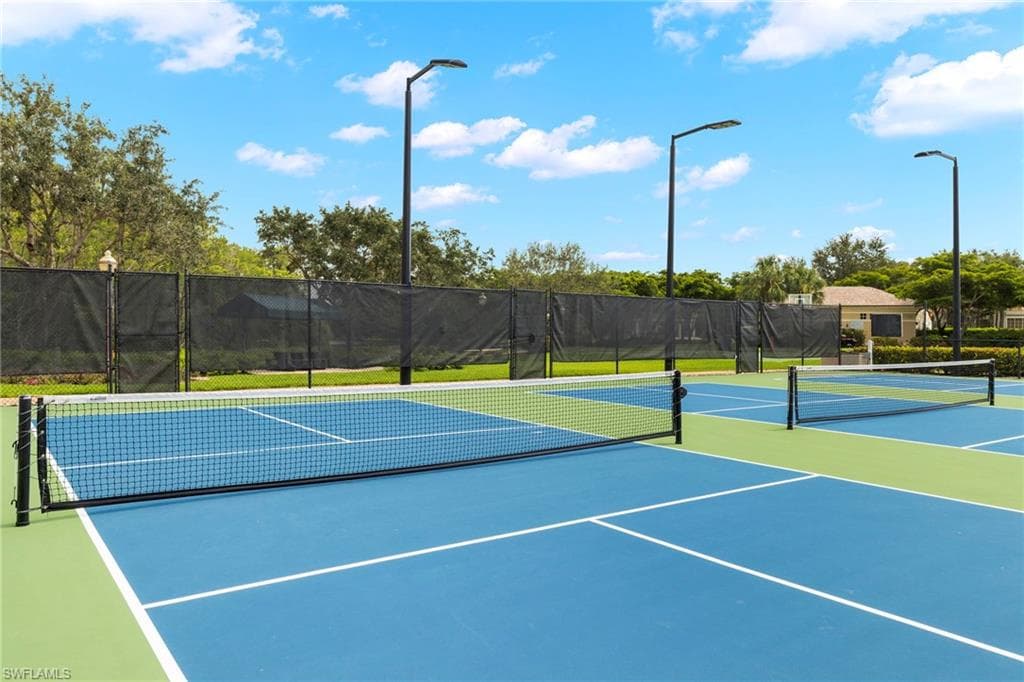 9520 Cypress Hammock CIR # 102, ESTERO FL 34135-38