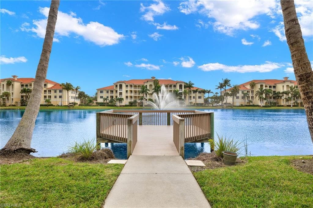 20061 Sanibel View CIR # 203, FORT MYERS FL 33908-19