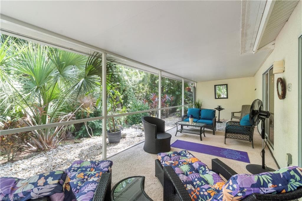 348 Carinosa CT # 10, NAPLES FL 34110-11