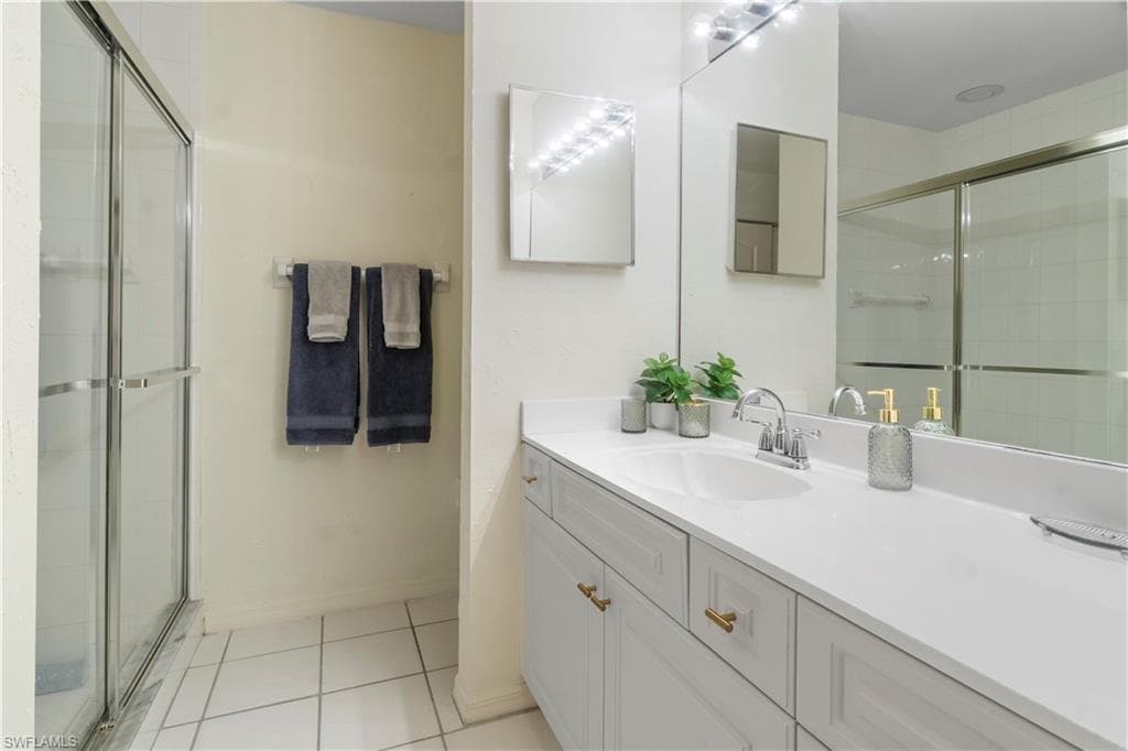348 Carinosa CT # 10, NAPLES FL 34110-6
