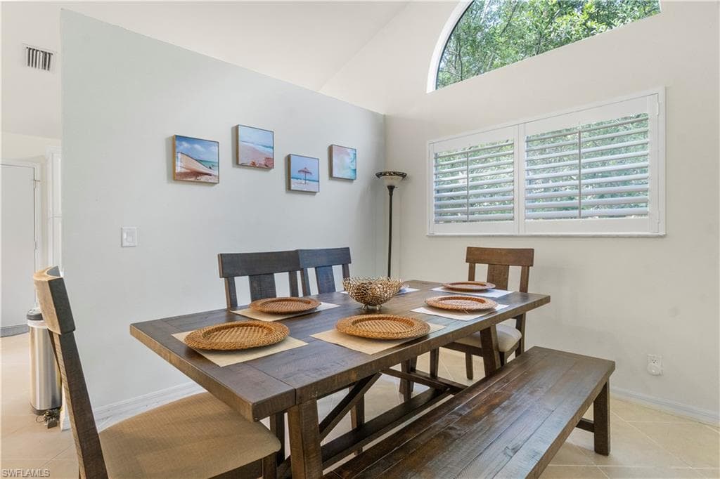 348 Carinosa CT # 10, NAPLES FL 34110-4