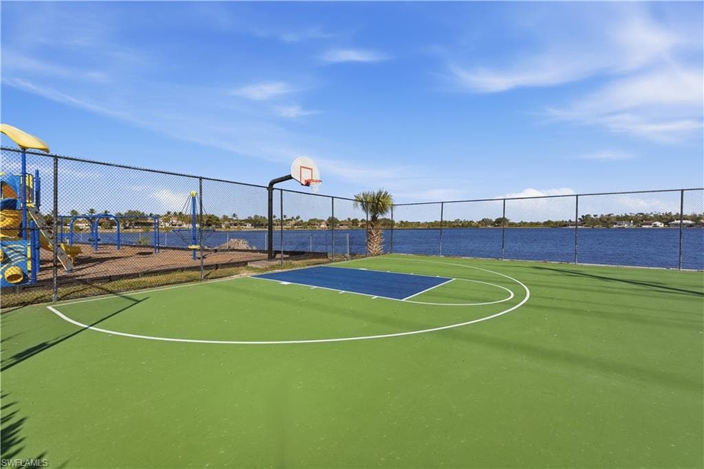 5090 Harborage DR, FORT MYERS FL 33908-17