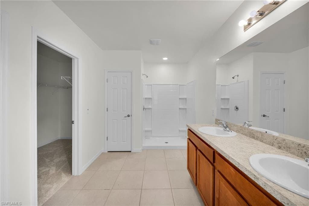 3477 Acapulco CIR, CAPE CORAL FL 33909-14