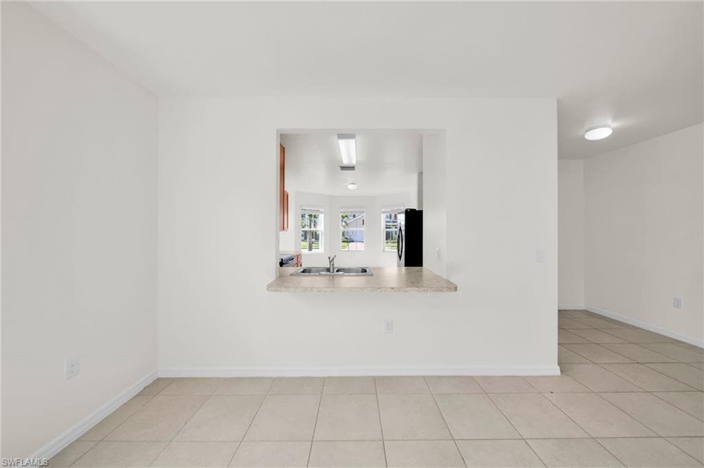 3477 Acapulco CIR, CAPE CORAL FL 33909-30