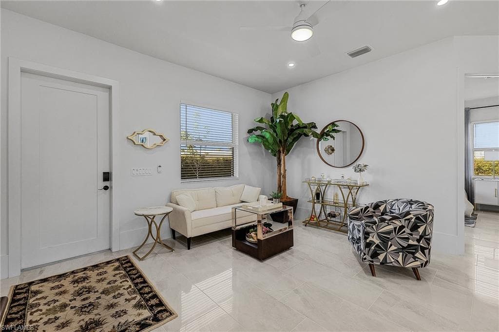 2499 Pine ST, NAPLES FL 34112-5