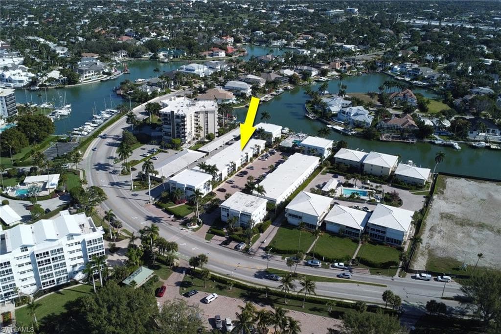 2100 Gulf Shore BLVD N 113-41