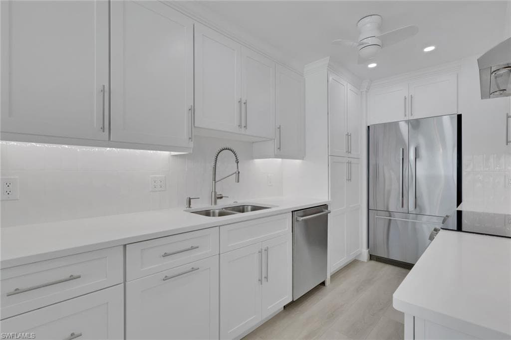 2100 Gulf Shore BLVD N 113-12