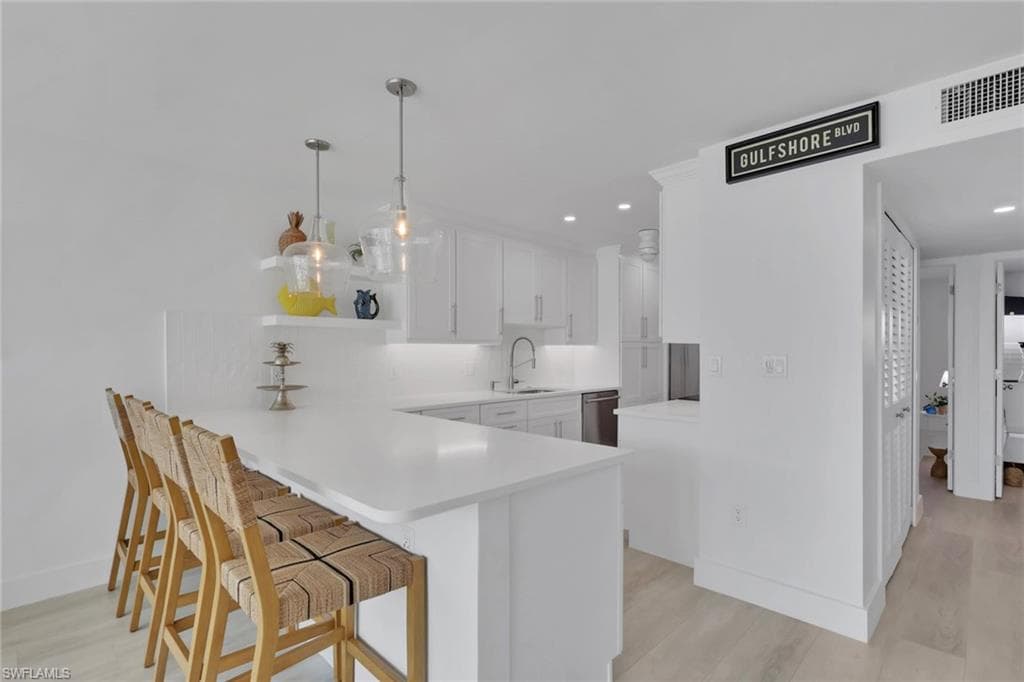 2100 Gulf Shore BLVD N 113-11
