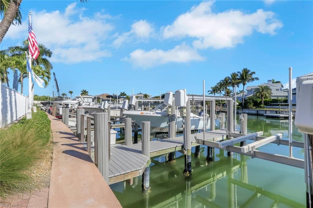 2100 Gulf Shore BLVD N 113-25