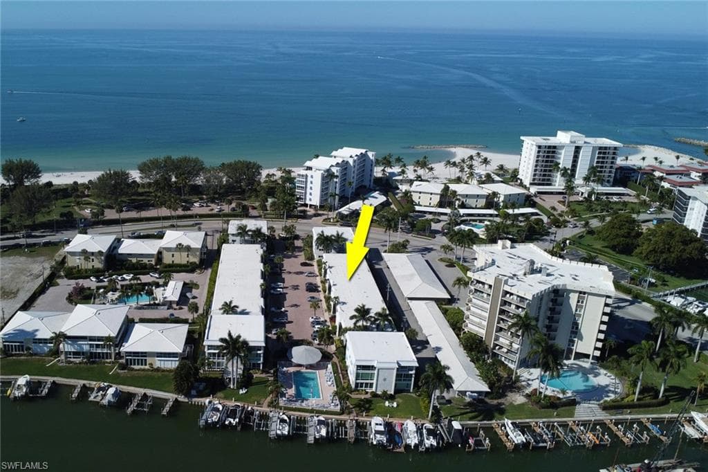 2100 Gulf Shore BLVD N 113-35