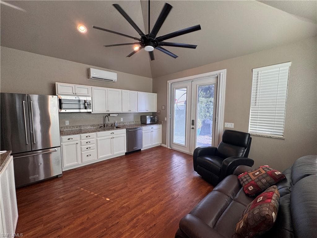 Lot 193 3002 Cupola LN N-2