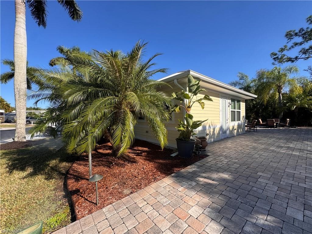 Lot 193 3002 Cupola LN N-1