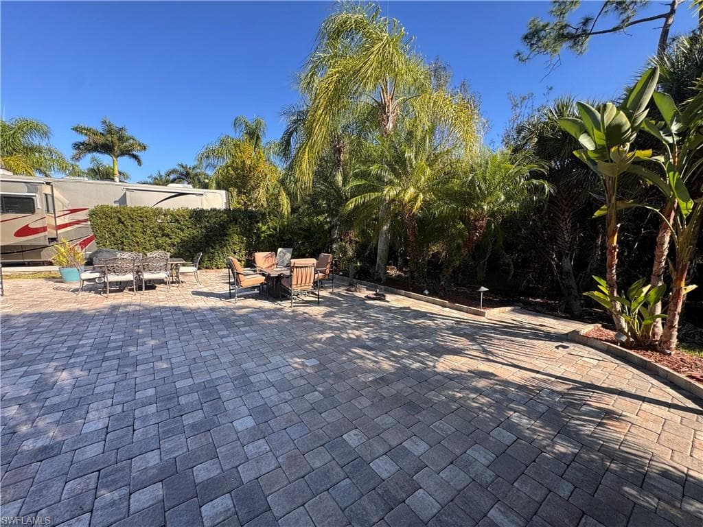 Lot 193 3002 Cupola LN N-29