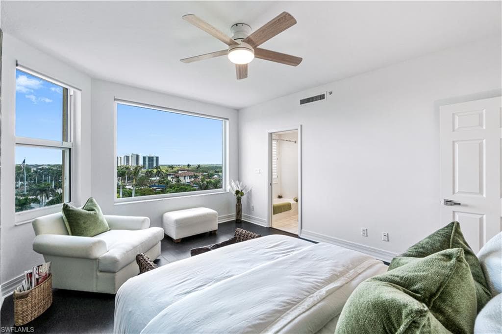 435 Dockside DR B702-22