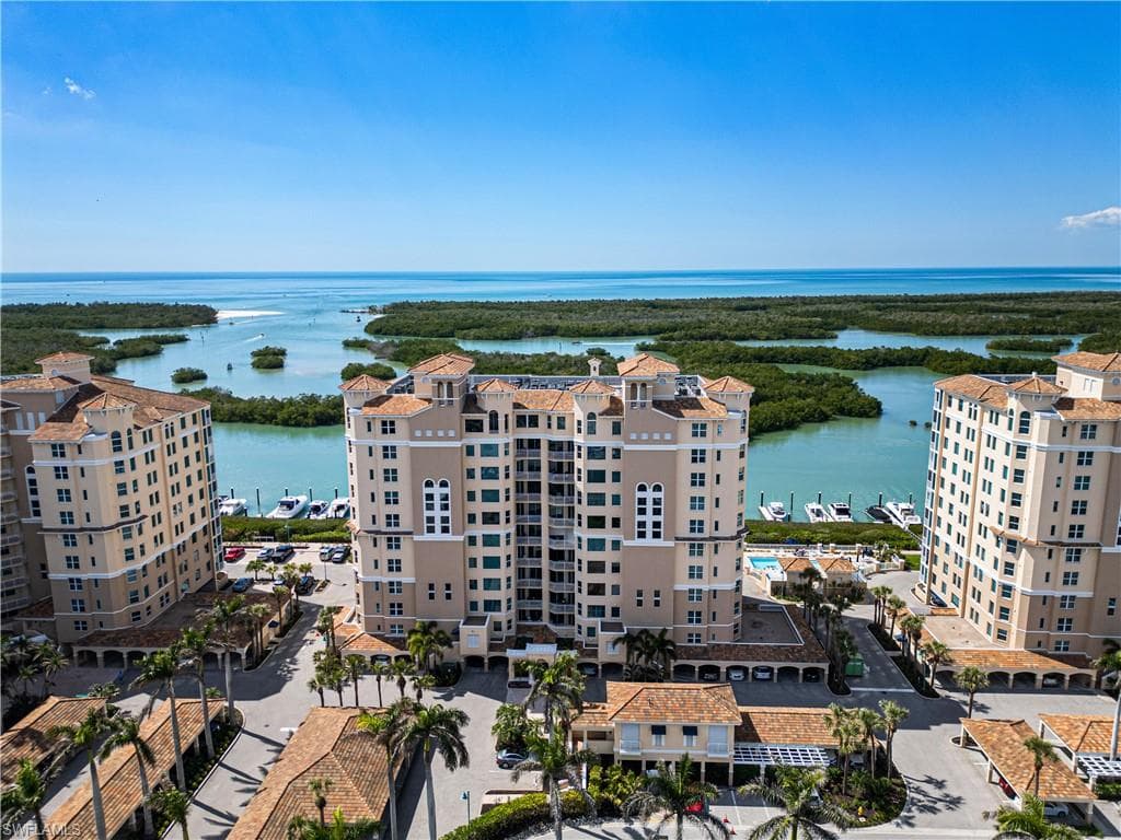435 Dockside DR B702-32