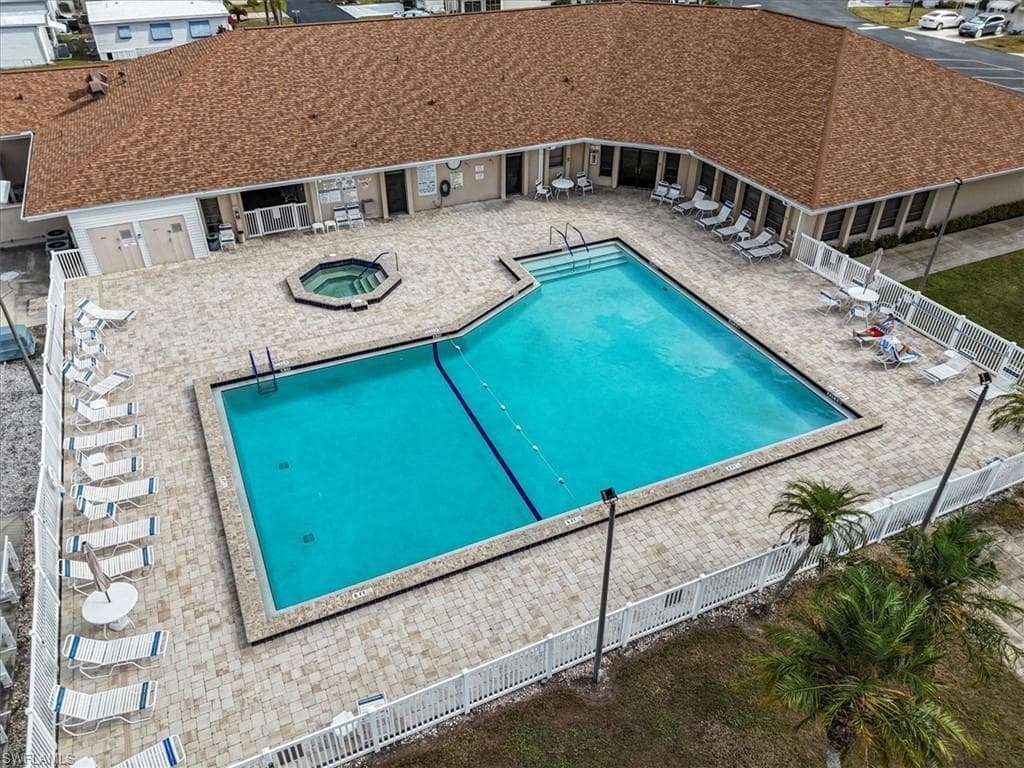 211 Sojourn DR, NORTH FORT MYERS FL 33903-27