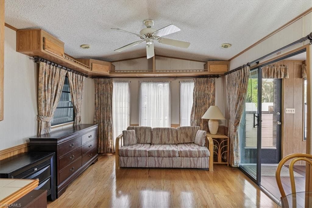 211 Sojourn DR, NORTH FORT MYERS FL 33903-7