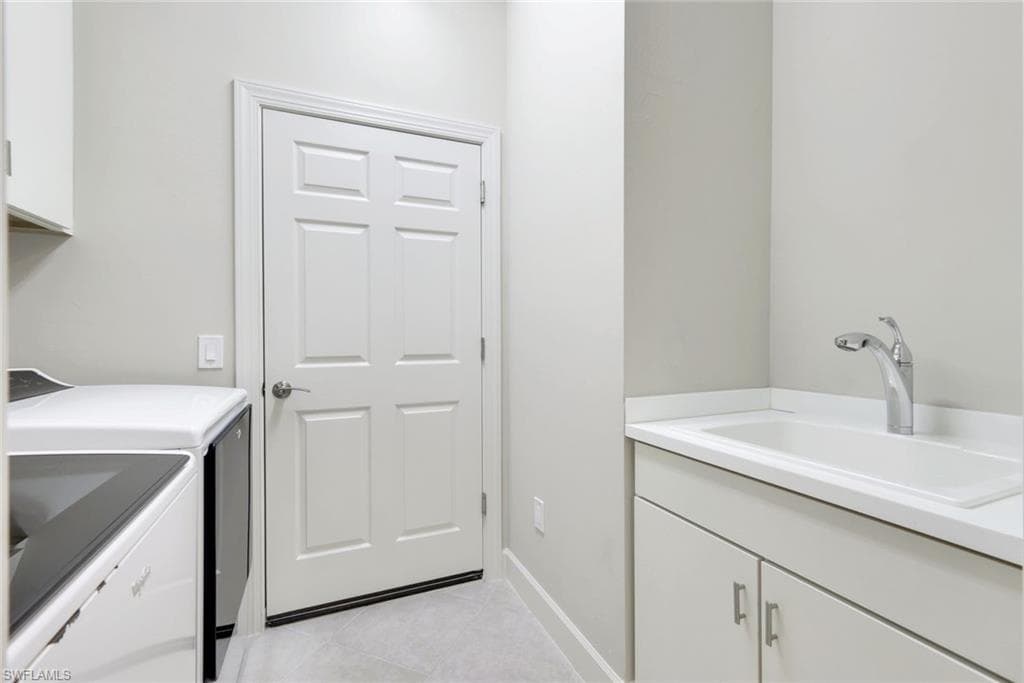 12045 Covent Garden CT # 2101, NAPLES FL 34120-23