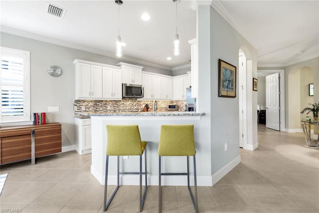 12045 Covent Garden CT # 2101, NAPLES FL 34120-9