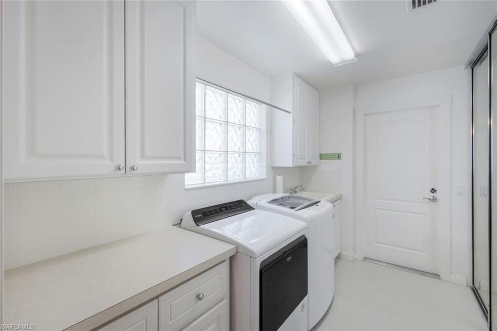 3609 Exuma WAY, NAPLES FL 34119-26