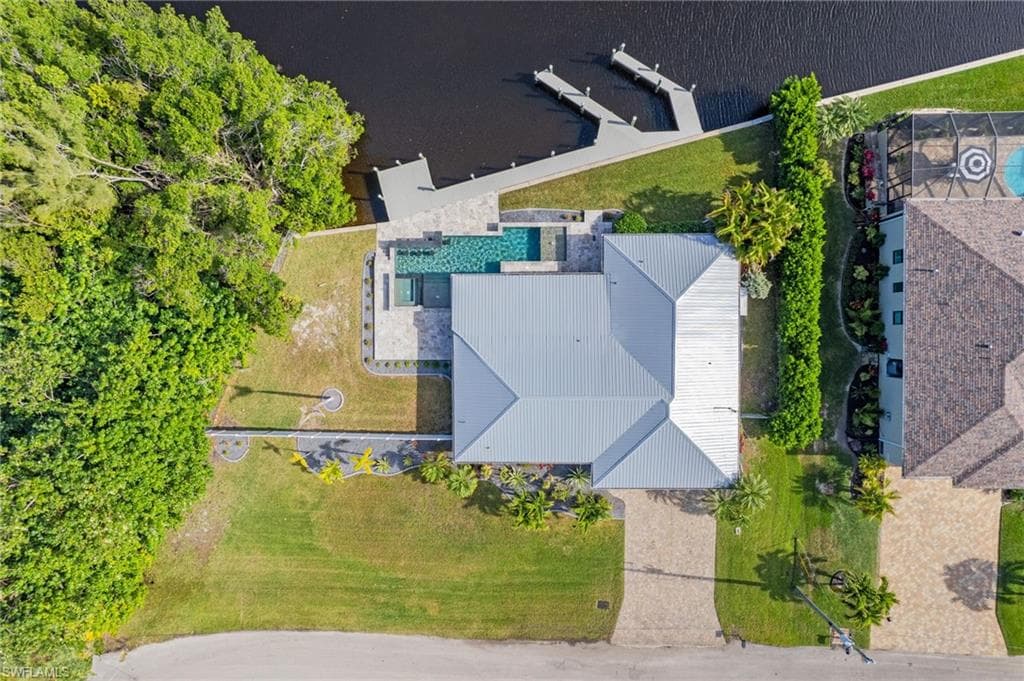 432 Seaworthy RD, NORTH FORT MYERS FL 33903-8