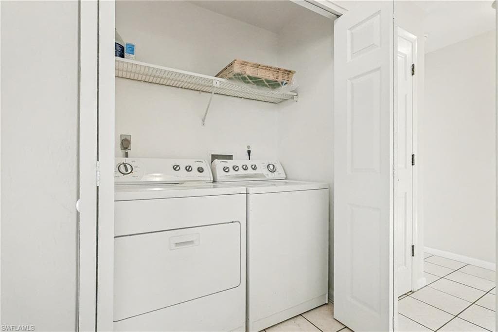 4528 SE 5th PL 8-11