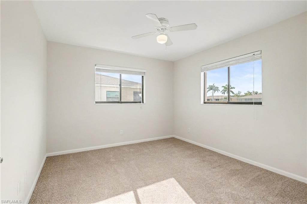4528 SE 5th PL 8-6