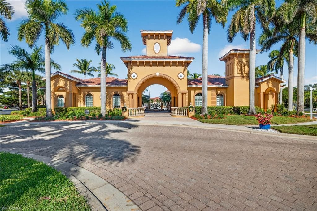 15585 Ocean Walk CIR # 215, FORT MYERS FL 33908-25