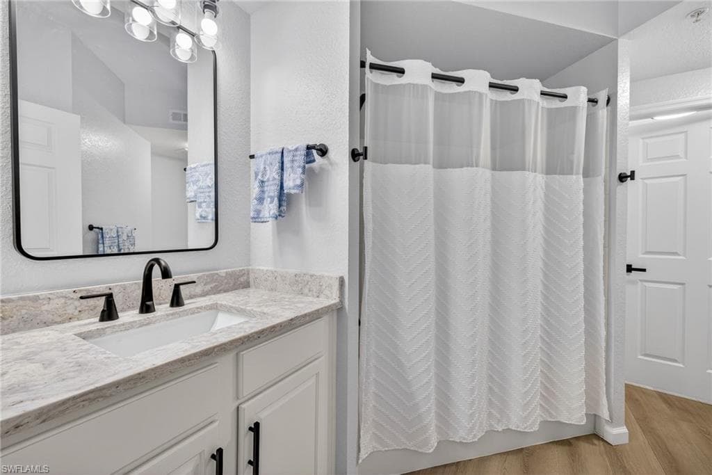 15585 Ocean Walk CIR # 215, FORT MYERS FL 33908-11