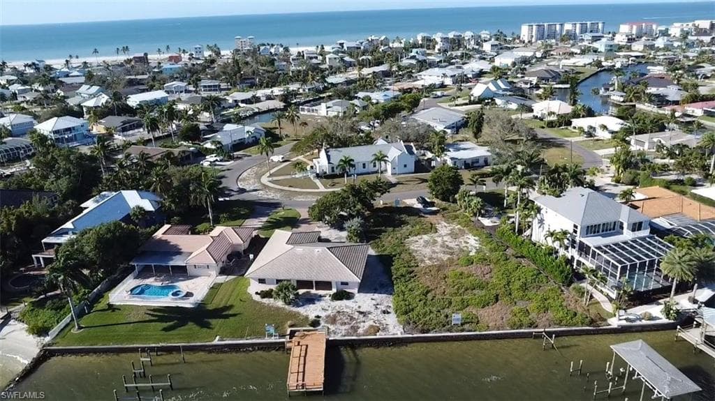 5630 Williams DR, FORT MYERS BEACH FL 33931-6