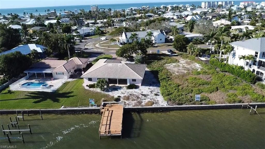 5630 Williams DR, FORT MYERS BEACH FL 33931-3